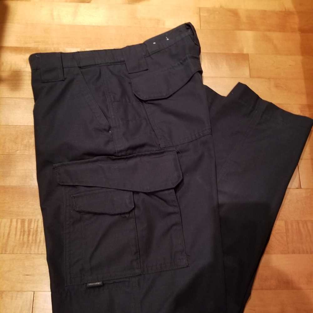 Men's Navy Cargo Pants